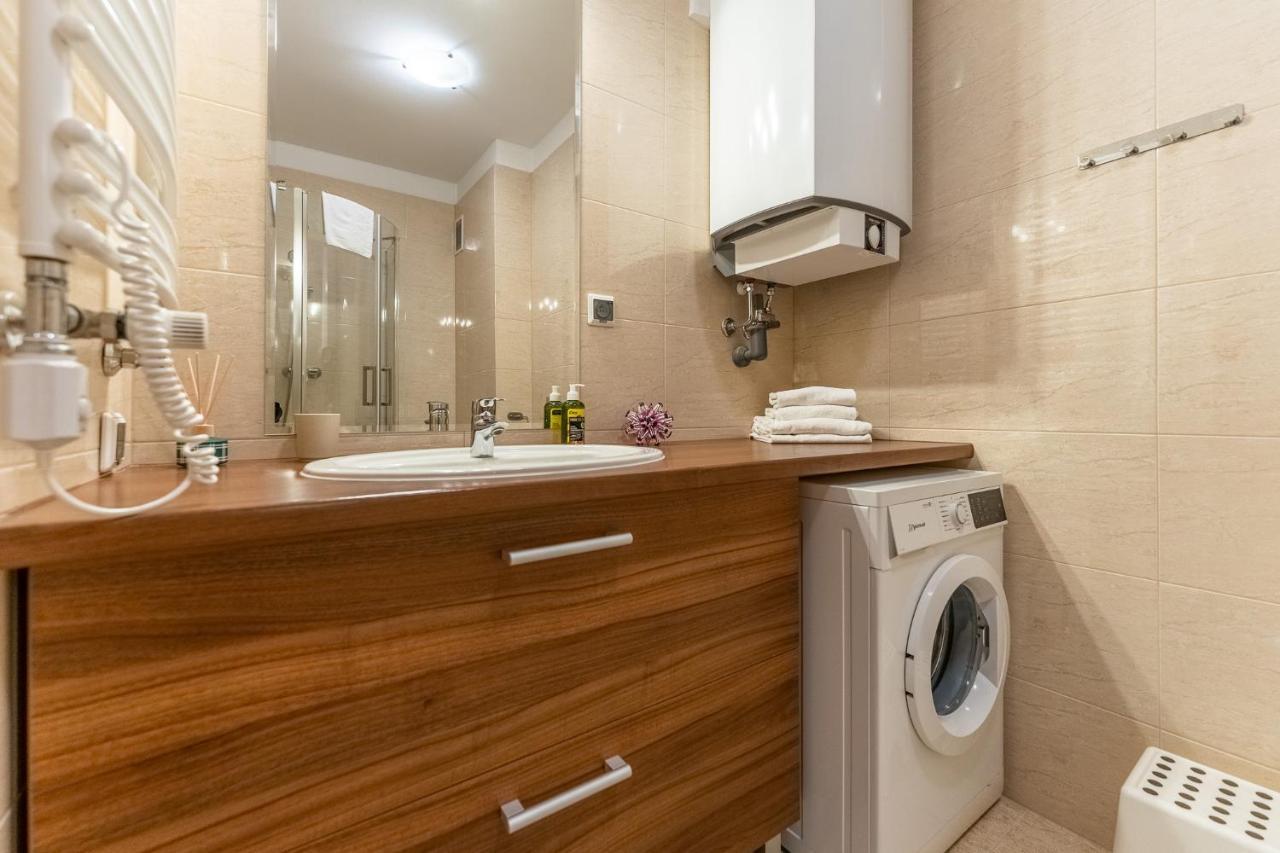 Appartement Aqua Marina Plaza-Basen à Miedzyzdroje Extérieur photo